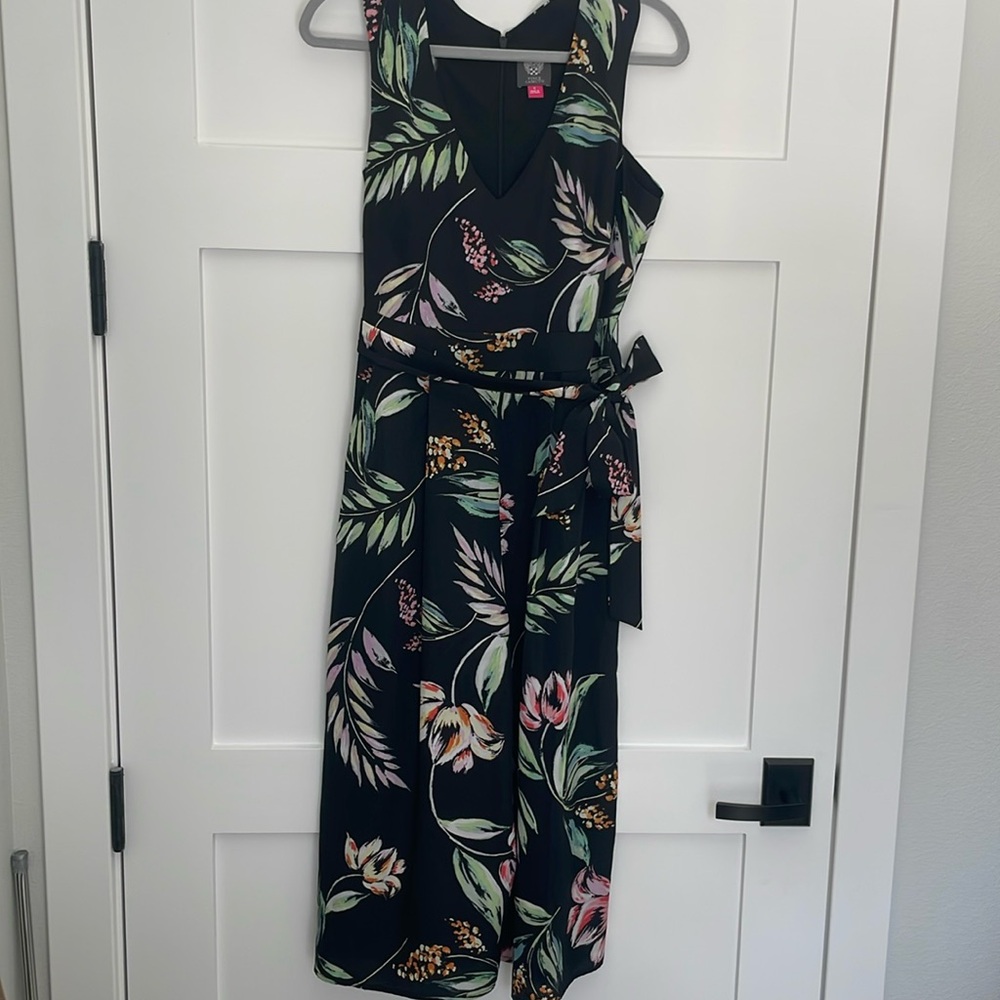 Vince Camuto Black Floral Jumpsuit in beautiful Condition! Size Small